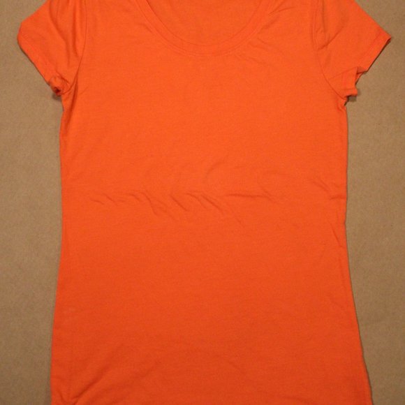 Women's Small T-Shirts Bundle - Picture 2 of 7